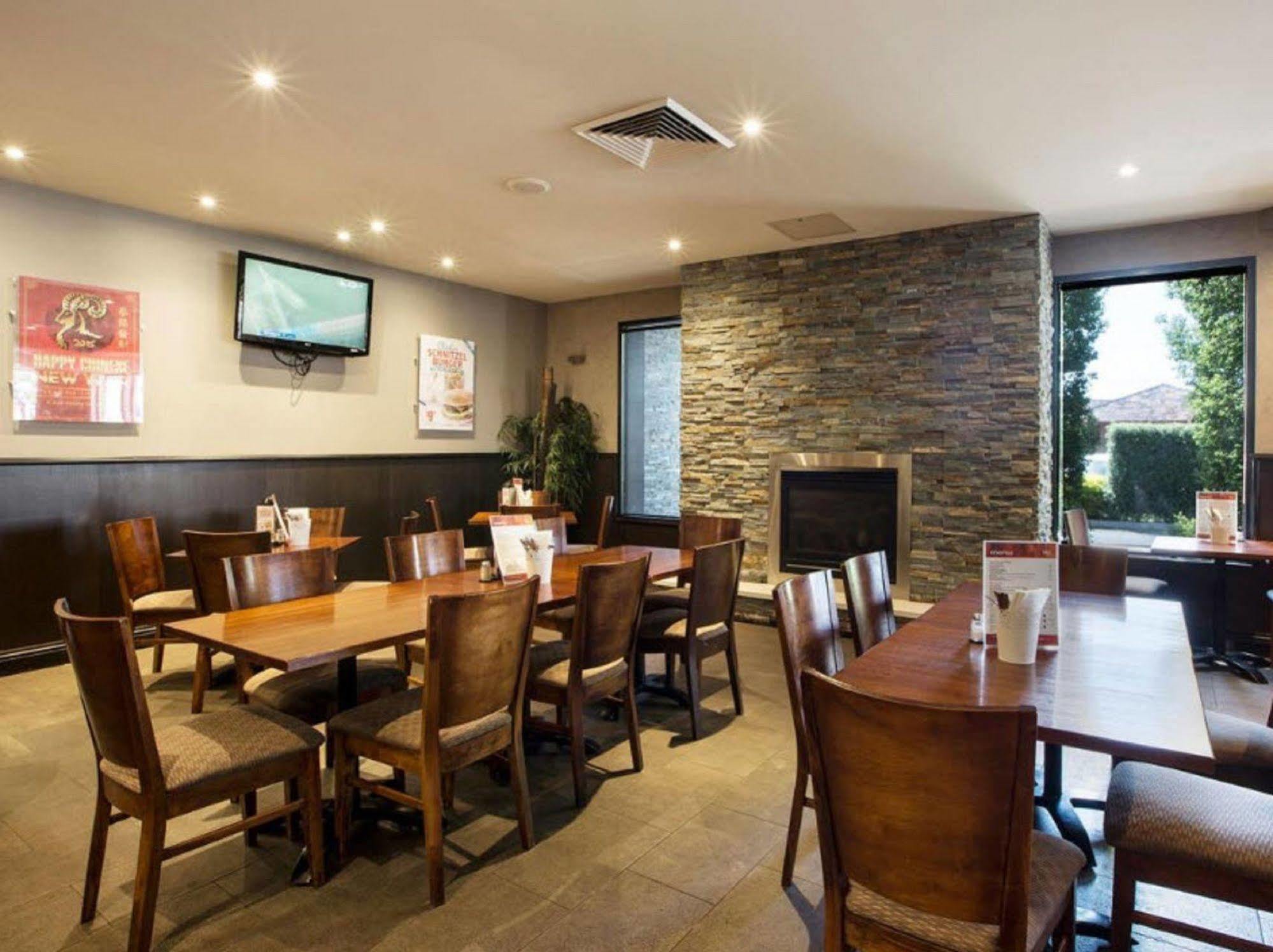 Nightcap At Ashley Hotel Braybrook Exterior photo